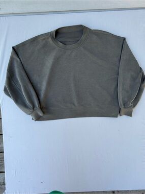 Lululemon Softstream Cropped Olive Gray Crewneck Sweatshirt